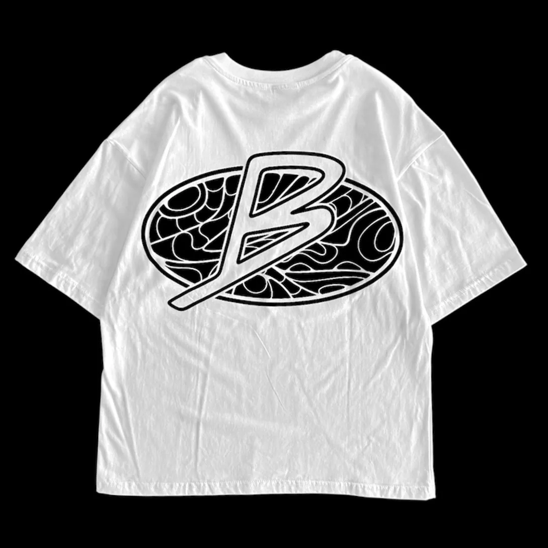 Oversize “B” blanca