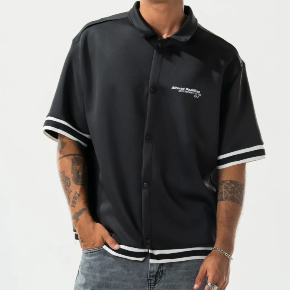 camisa universitaria